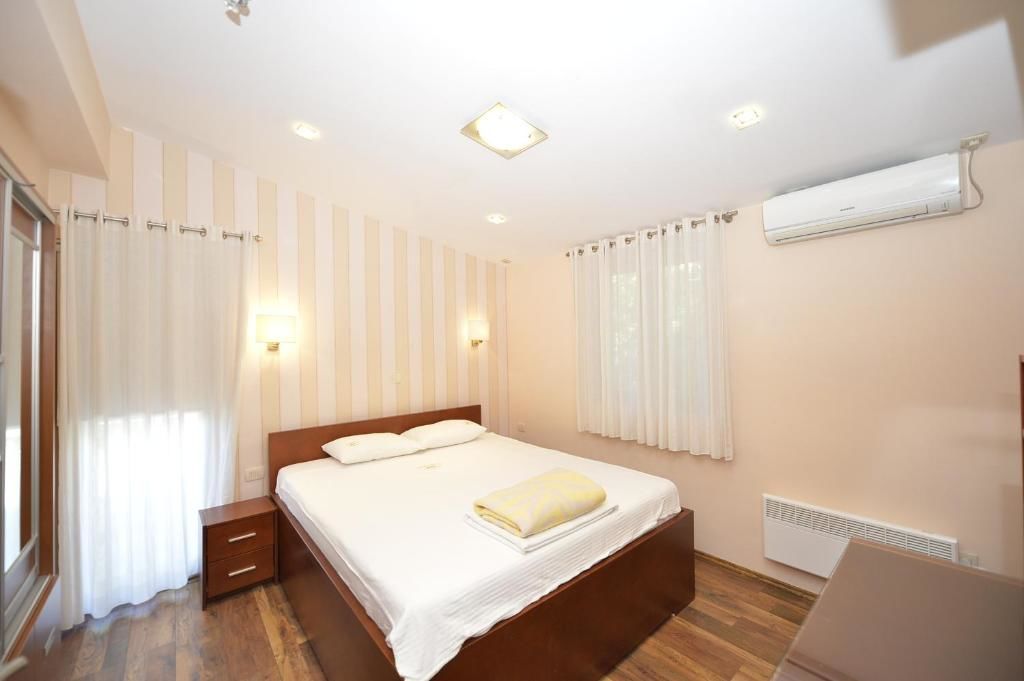 Апартаменты Apartments Langust Свети-Стефан-44